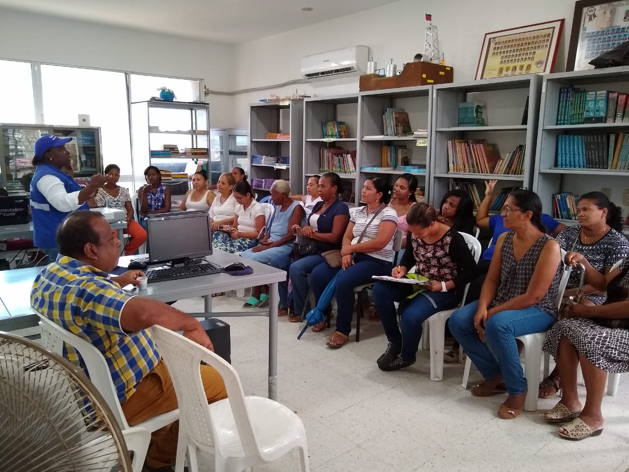 CHARLAS ESCUELA PARA PADRES